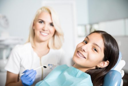 Czy implanty zębów są bezpiecznym i efektywnym rozwiązaniem dla twojego uśmiechu?