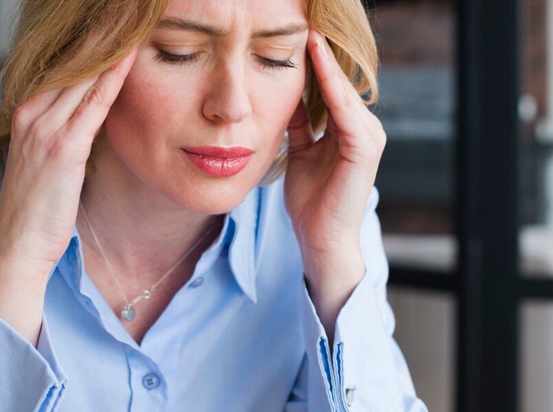 Zrozumieć i pokonać migrenę: skuteczność zastosowania toksyny botulinowej w terapii bólu